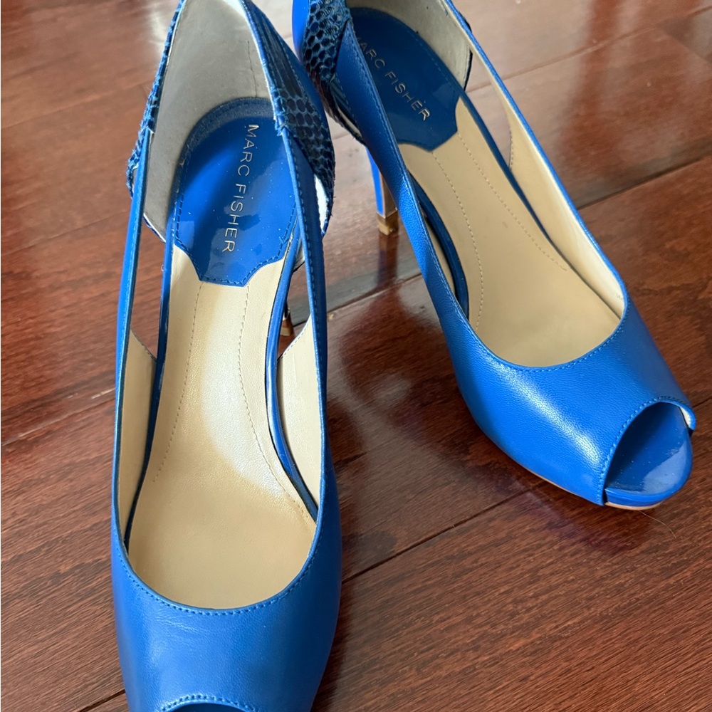 Marc Fisher Vibrant Blue Peep Toe Heels